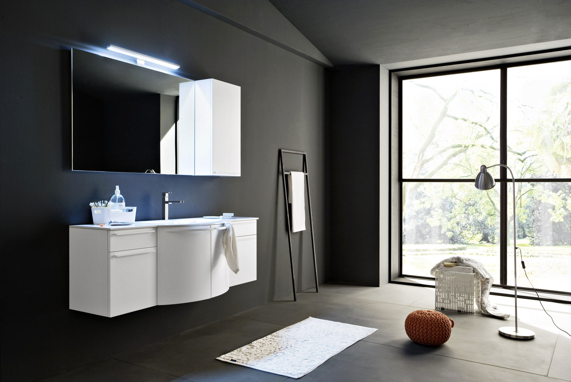 Arredo Bagno Moderno Napoli.Mobili Bagno